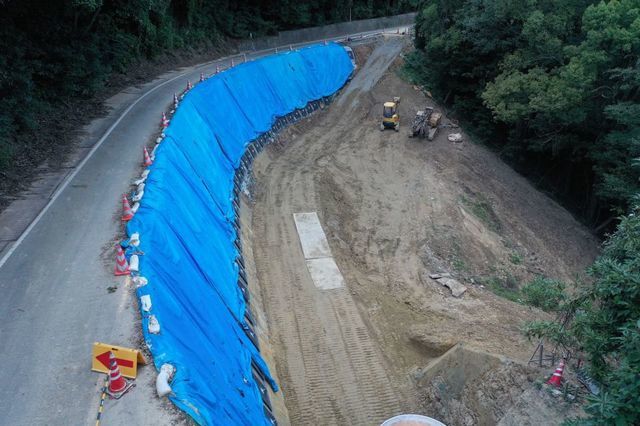 道路・法面工事中
