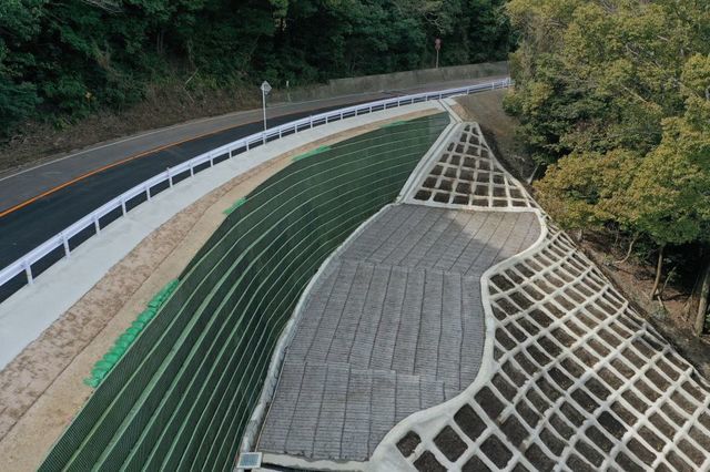 道路・法面工事完成